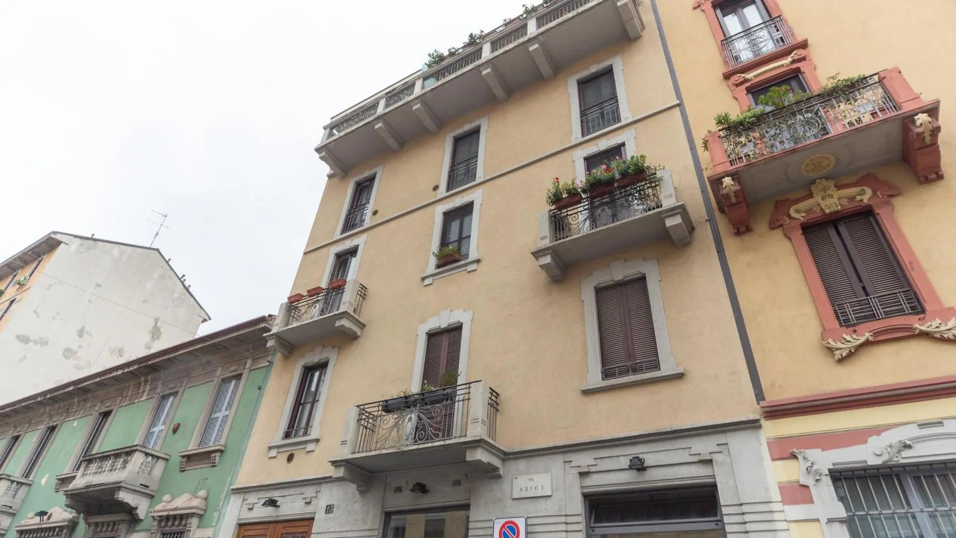 Loft Adige Milano Apartment